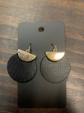 Load image into Gallery viewer, Wood Disk Earring