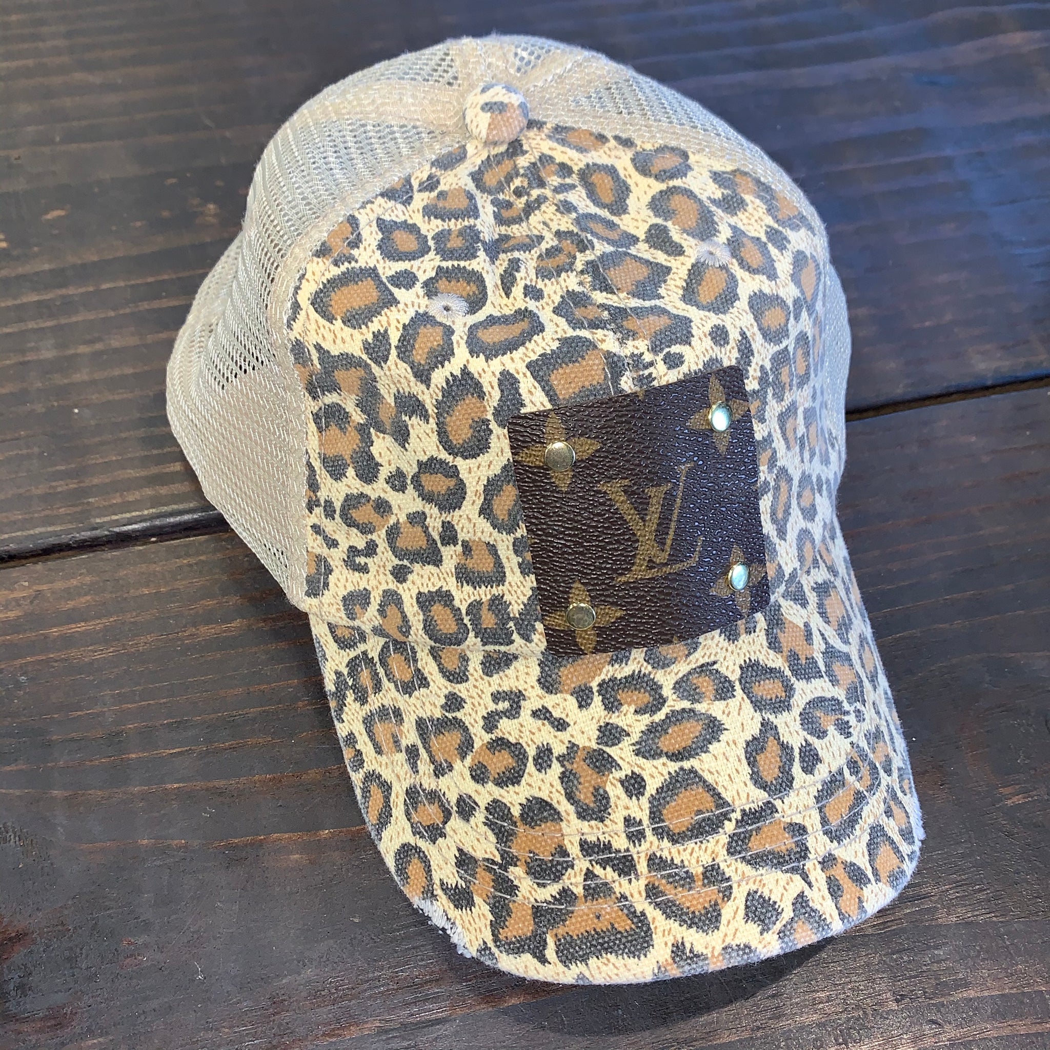 New Arrivals🐆🐆🐆🐆🐆🐆🐆 Gray Cheetah Print Louis Vuitton Cap